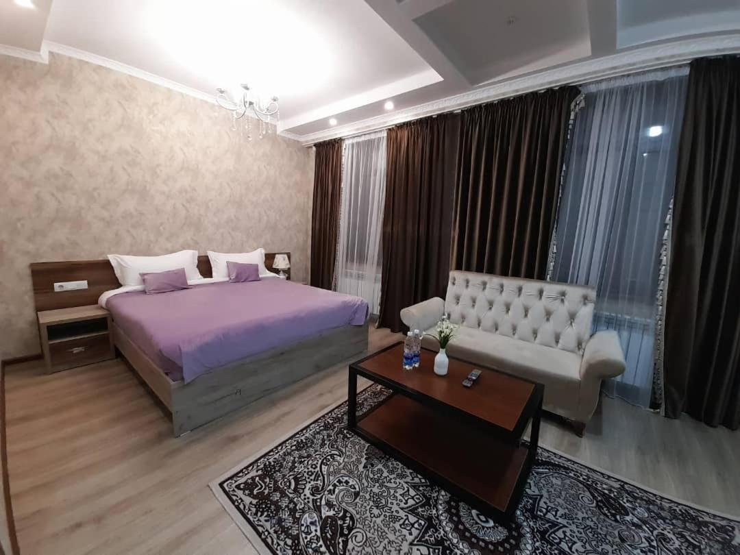 Nomad Hotel Bishkek Halal Exterior photo